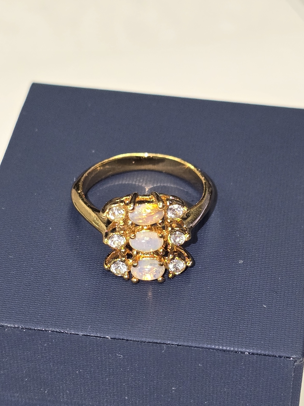 Vintage Avon 1978 Glowing Sparkles Faux Opal Rhinestone Cluster Ring Size 6.5